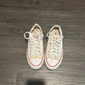 Converse Low Top